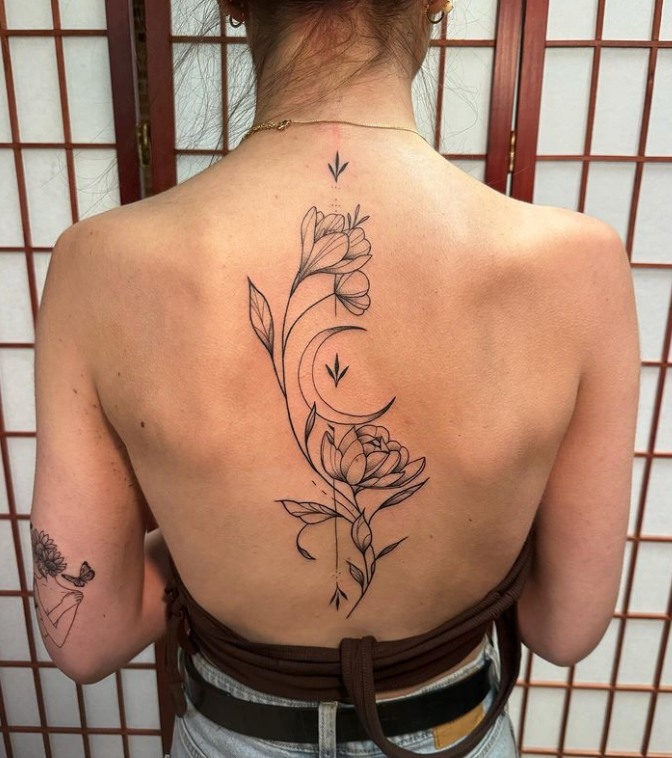 reko, tattooo artist, new hampshire, spine tattoo, linework, geometric, moon, stars, vines